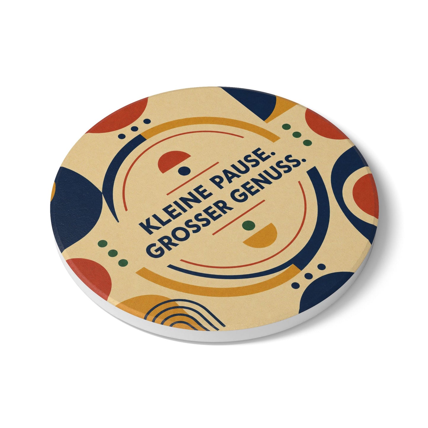 Ceramic Coaster — "Kleine Pause. Grosser Genuss." Retro Geometric Coffee Coaster