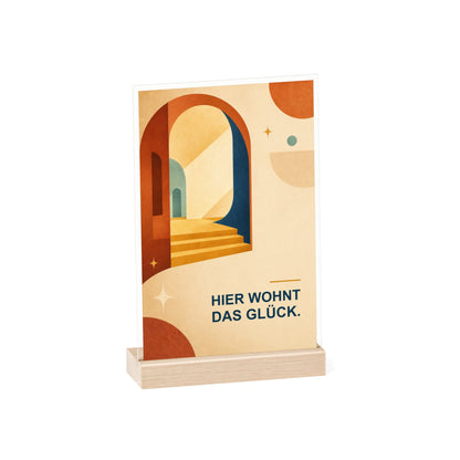 Acrylschild „Hier wohnt das Glück.“ mit Holzfuß – Warmes Retro-Home-Deko