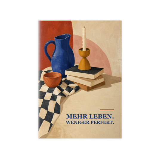 Photopaper Poster – Still Life mit Kerze & Zitat „Mehr Leben. Weniger Perfekt.“
