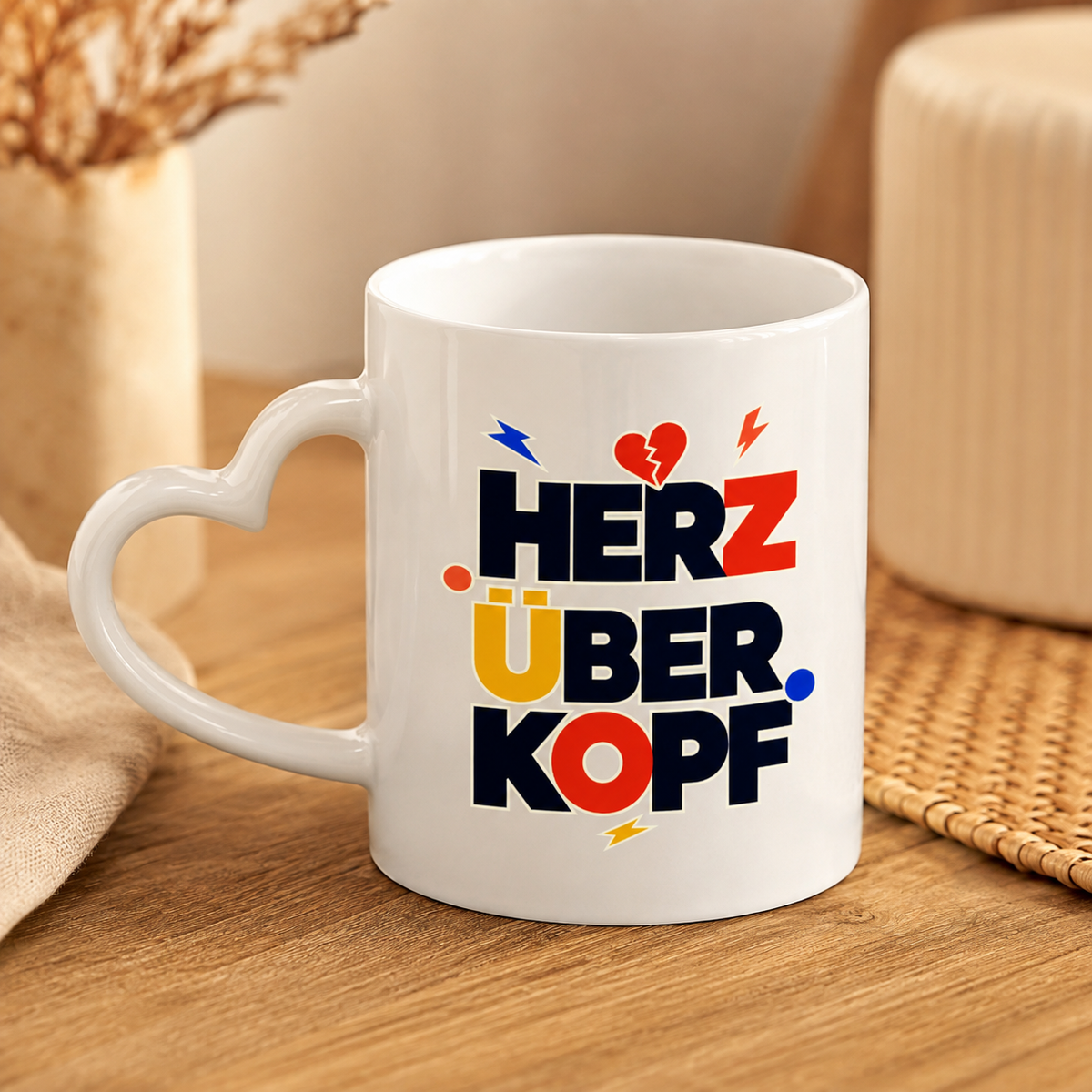 Herz über Kopf – Tasse mit Herzhenkel